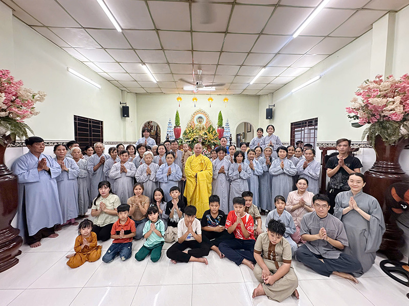 HOA ĐĂNG CÚNG DƯỜNG BỒ TÁT QUAN ÂM 19/09 BÍNH NGỌ