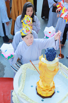 TP.HCM: Hàng chục ngàn Tăng, Ni, Phật tử cùng rước Phật Đản Sanh