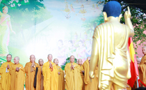 TP.HCM: Hàng chục ngàn Tăng, Ni, Phật tử cùng rước Phật Đản Sanh