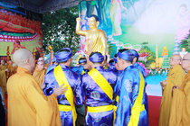 TP.HCM: Hàng chục ngàn Tăng, Ni, Phật tử cùng rước Phật Đản Sanh