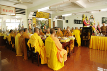Lễ cài hoa hồng và dâng y PL: 2559 DL: 2015