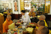 Lễ cài hoa hồng và dâng y PL: 2559 DL: 2015
