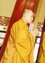Lễ cài hoa hồng và dâng y PL: 2559 DL: 2015