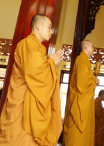 Lễ cài hoa hồng và dâng y PL: 2559 DL: 2015