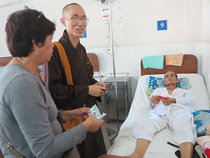 Xuân Bính Thân từ thiện tại bệnh viện ung bướu