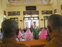 Lễ Vu Lan và dâng Pháp y PL 2560 DL 2016