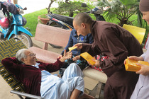 Từ thiện xuân Đinh Dậu