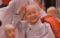 Chú tiểu Hàn Quốc dễ thương