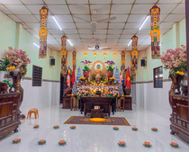 HOA ĐĂNG CÚNG DƯỜNG ĐỨC PHẬT A DI ĐÀ