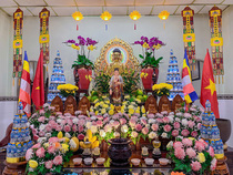 HOA ĐĂNG CÚNG DƯỜNG ĐỨC PHẬT A DI ĐÀ