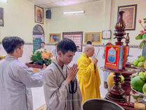 HOA ĐĂNG CÚNG DƯỜNG ĐỨC PHẬT A DI ĐÀ