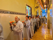 HOA ĐĂNG CÚNG DƯỜNG ĐỨC PHẬT A DI ĐÀ