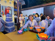 HOA ĐĂNG CÚNG DƯỜNG ĐỨC PHẬT A DI ĐÀ