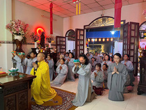 HOA ĐĂNG CÚNG DƯỜNG ĐỨC PHẬT A DI ĐÀ