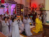 HOA ĐĂNG CÚNG DƯỜNG ĐỨC PHẬT A DI ĐÀ