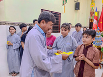 HOA ĐĂNG CÚNG DƯỜNG ĐỨC PHẬT A DI ĐÀ