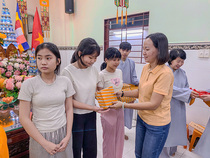 HOA ĐĂNG CÚNG DƯỜNG ĐỨC PHẬT A DI ĐÀ