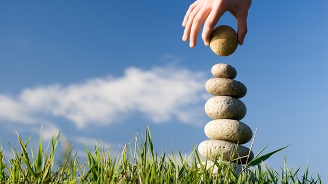 Đời người, cái "hố" khó qua nhất không phải là không có tiền…