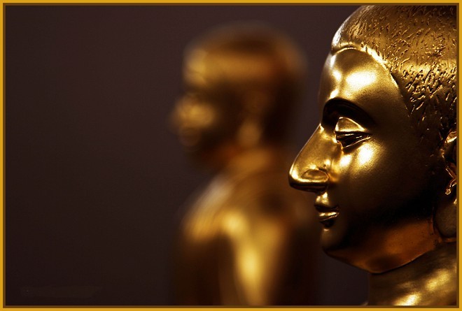 Lắng nghe để hiểu, nhìn lại để thương