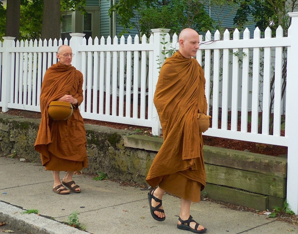 Biết đủ thường vui