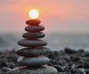 Hễ xem kinh sách thì buồn ngủ phải làm sao?