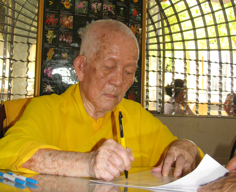 Hòa thượng Thích Trí Tịnh: 'Cố gắng hết sức mình, cầu đài sen thượng phẩm'