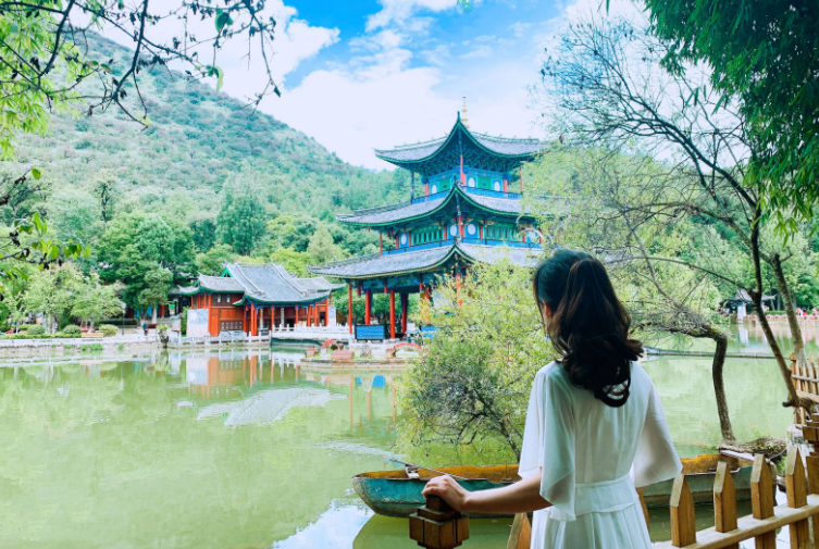  Điềm tĩnh chèo qua dòng sông cuộc đời