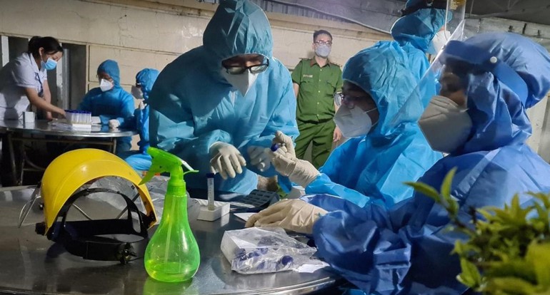 24 giờ qua TP.HCM ghi nhận thêm 40 ca nhiễm mới tại 11 địa phương