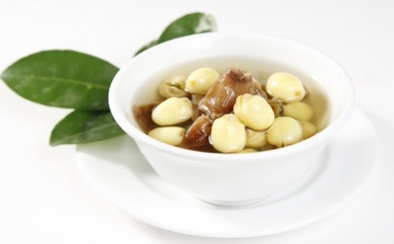 Bật mí 2 cách nấu chè sen thanh mát cho ngày nắng nóng