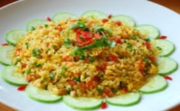 Cơm chiên rau củ