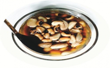 Bài thuốc hay trị cao huyết áp từ tỏi và đậu trắng