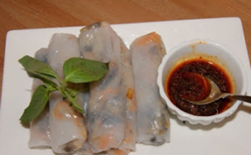 Bánh cuốn nóng chay