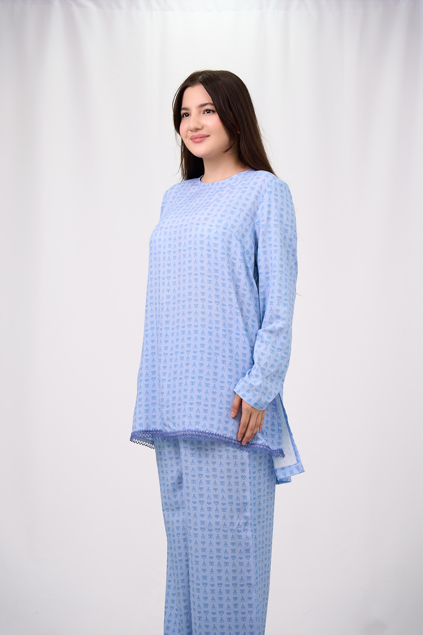 Nilufar — havorang (uzun yeng) 2