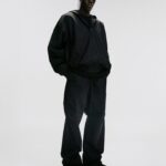 The Essentials Sweatpants That Understand Your Everyday Pace