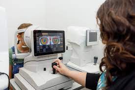 Optician Malaysia: How to Choose the Right Expert for Your Eye Health