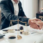 How Criminal Lawyers Negotiate Case Dismissals in Dubai