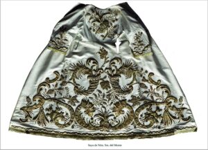 “Bordado Saya”: A Timeless Fusion of Craftsmanship & Style