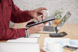Outsource Accounts Payable Services: A Smarter Way to Manage Your Vendor Payments 1 Outsource Accounts Payable Services: A Smarter Way to Manage Your Vendor Payments