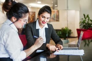 When Should You Hire an Immigration Lawyer? Key Situations Where Legal Help Is Essential 1 When Should You Hire an Immigration Lawyer? Key Situations Where Legal Help Is Essential