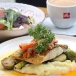 How to Plan a Corporate Dinner in Singapore for a Mixed Team