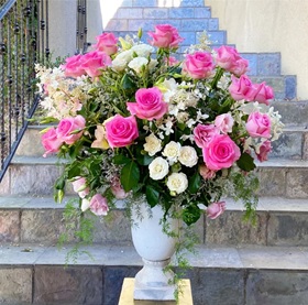 Fresh Flowers That Instantly Brighten Your Home and Office Spaces : Discover the Beauty of Daily Flower Delivery