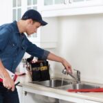 urgent plumber london