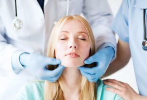 How to Choose the Right Plastic Surgery Clinic for Safe and Satisfying Results