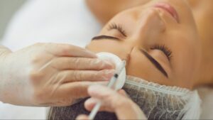 How Do Clinics Offer Flexible Pricing for Whitening Treatments?