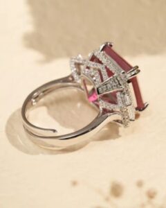 Modern Jewelry Trends for Elegant Everyday Styling