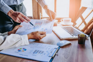 Liquidity and Surrender Charges: What Investors Must Know About Deferred Fixed Annuities