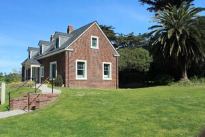 What to Consider When Designing a Modern Home