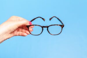 Eye Lens Guide: From Basic Lenses to Advanced Features 1 Eye Lens Guide: From Basic Lenses to Advanced Features