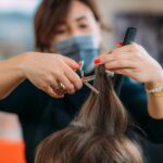 closeup hairdresser s hands 798657 2036