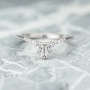 Baguette Engagement Rings: Timeless Elegance with Modern Minimalist Charm